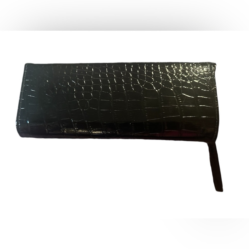 Multi Functional Croc Embossed Wallet. - image 1